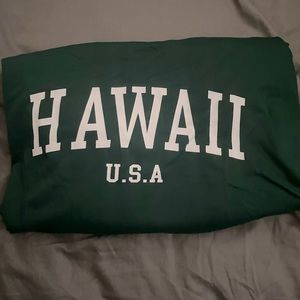 Cute HAWAII crewneck, dark green color. SHEIN CURVE.